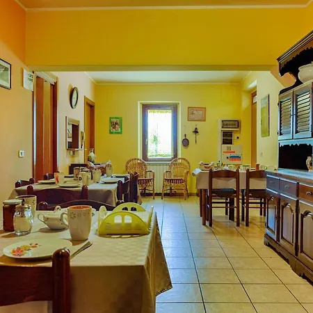 Agriturismo La Mora - Pesci Farm stay *
